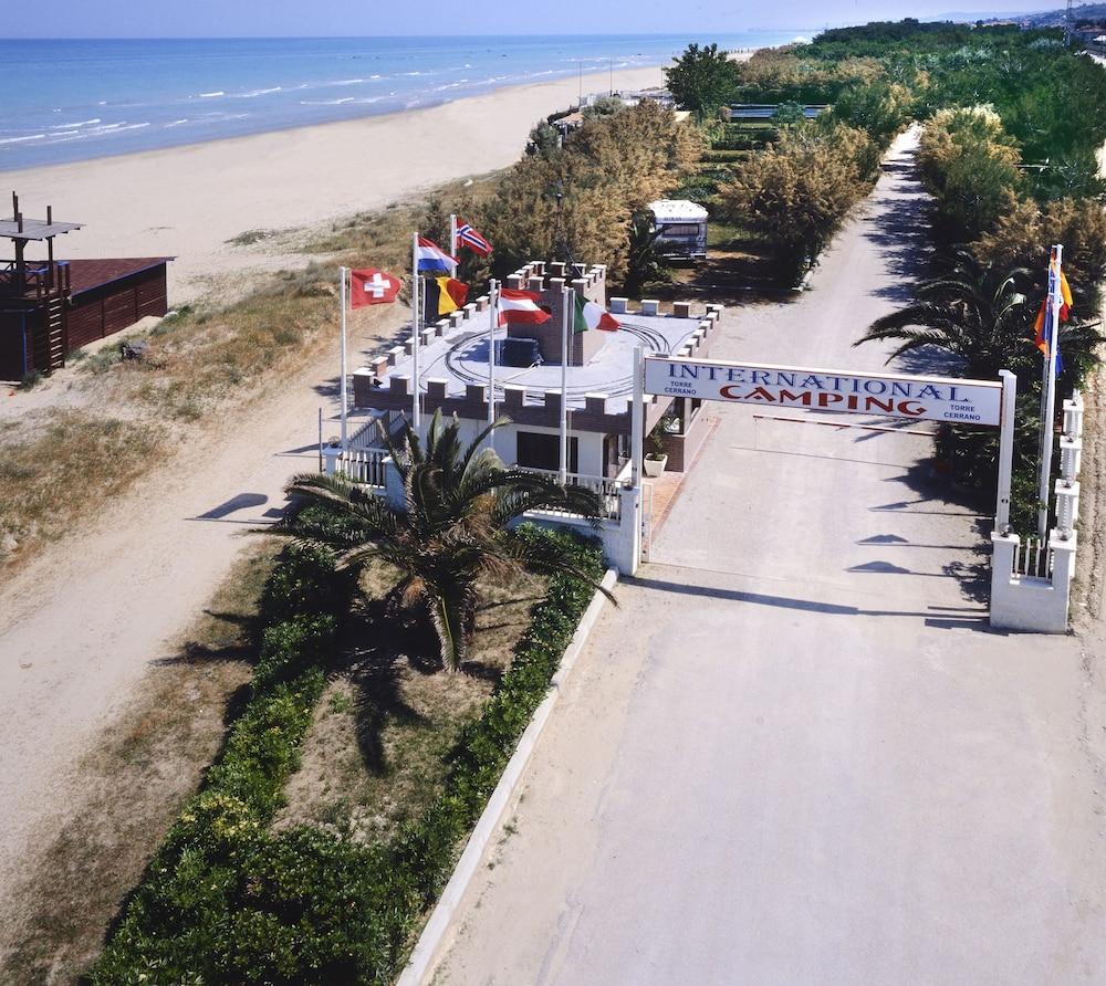 פינטו International Camping Torre Cerrano מראה חיצוני תמונה