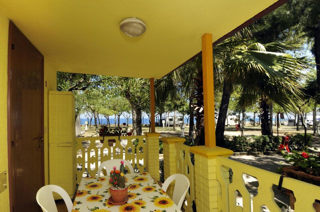פינטו International Camping Torre Cerrano מראה חיצוני תמונה